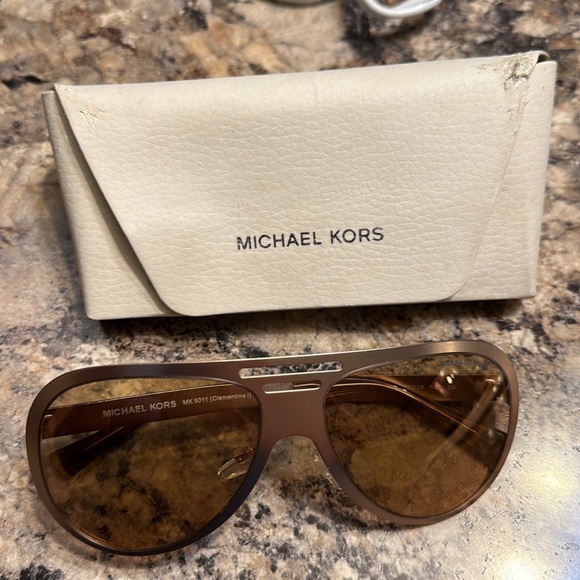 Authentic Michael Kors Sunglasses - Picture 5 of 5